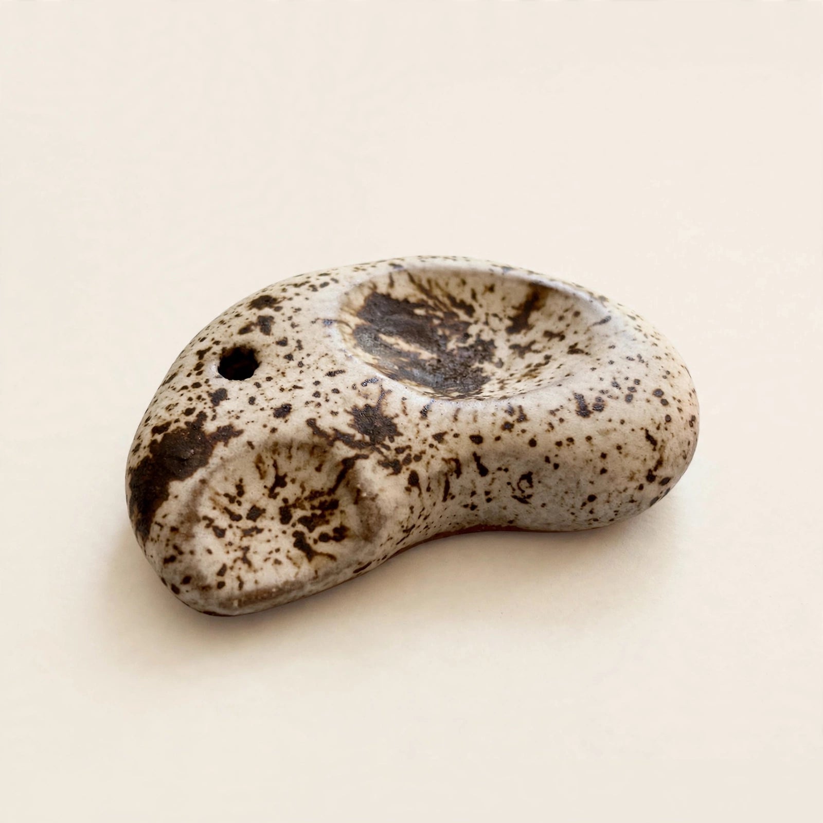 Foraged Bean Ceramic Incense Holder - Urganiqa
