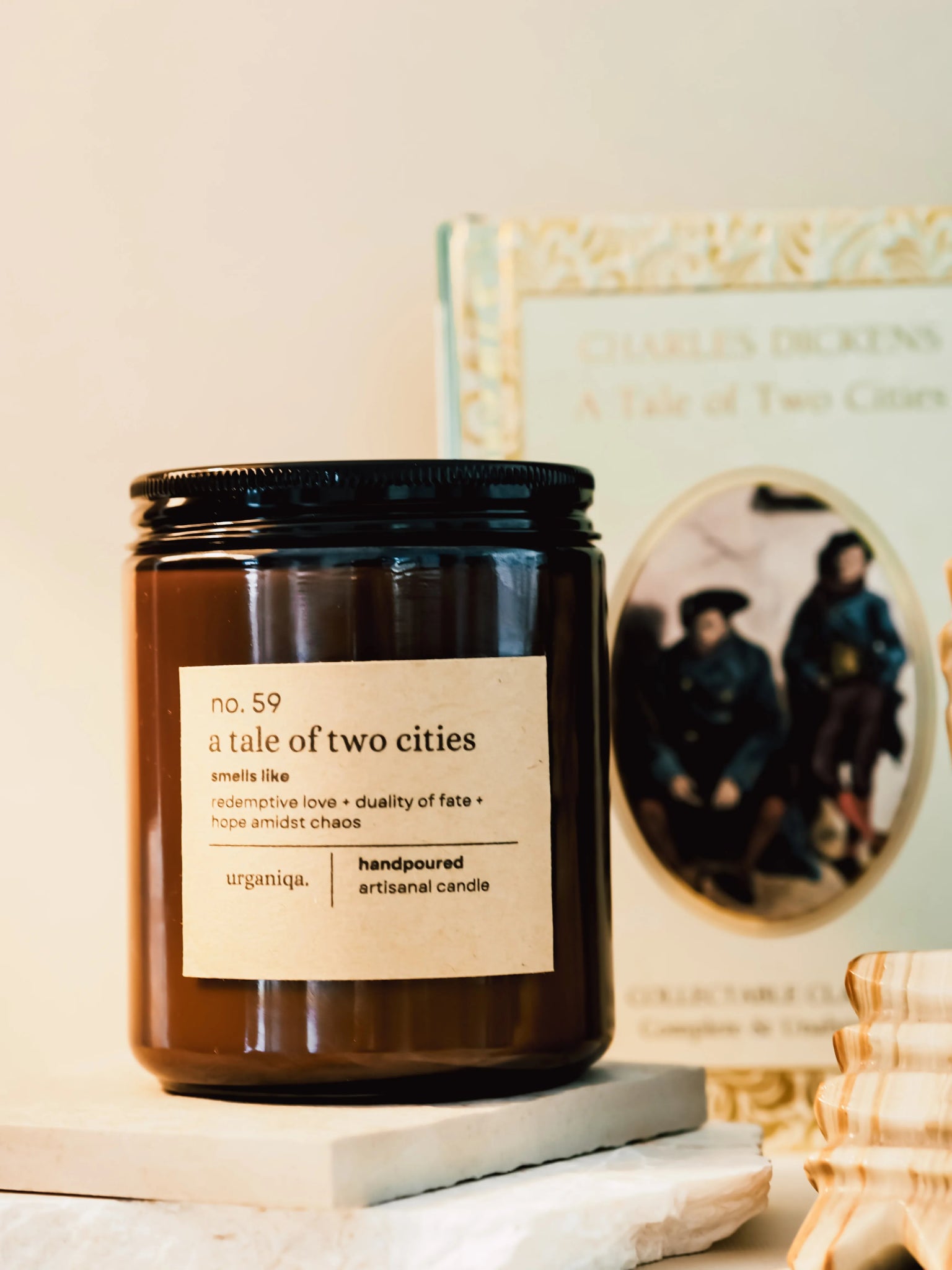 A Tale of Two Cities Scented Candle | Nobela Collection - Urganiqa