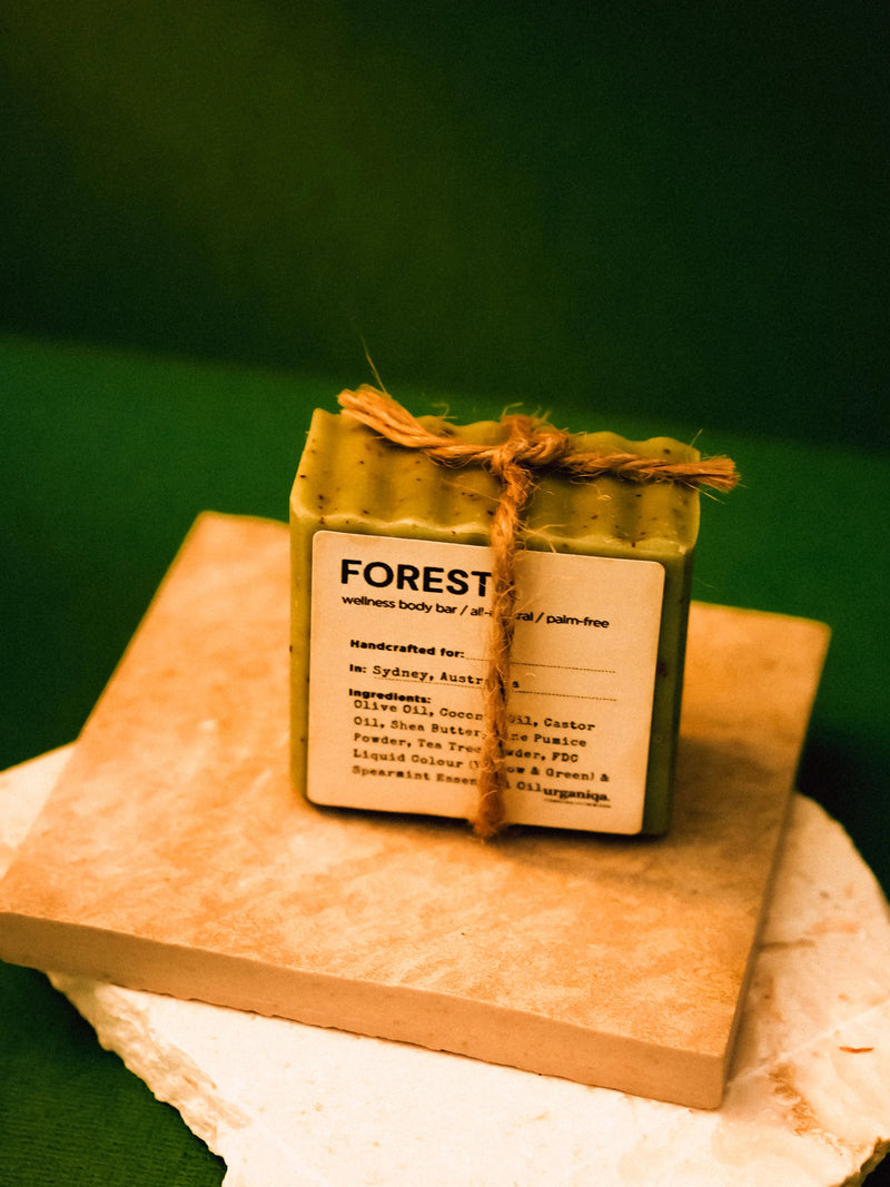 Forest All - Natural Naked Soap Palm - free & Cruelty - free | Guapa Collection - Urganiqa