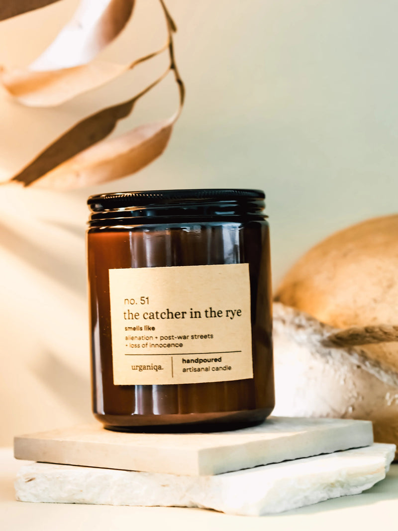 The Catcher in the Rye Scented Candle | Nobela Collection - Urganiqa