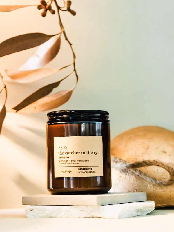 The Catcher in the Rye Scented Candle | Nobela Collection - Urganiqa